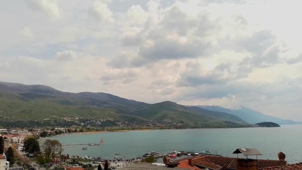 Bibi Apartments Ohrid Esterno foto